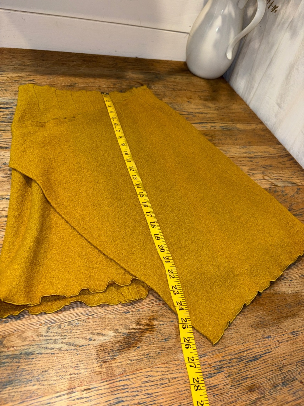 Carmen G Montréal Asymmetrical Wool Blend Skirt – Mustard – Size M/M – Made in - Picture 9 of 9